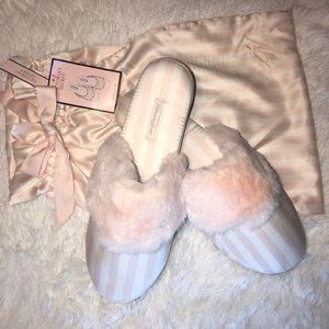 Victoria's Secret Satin Stripe Slipper w/Bag